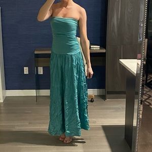 🆕 NWT Newport News Dress!